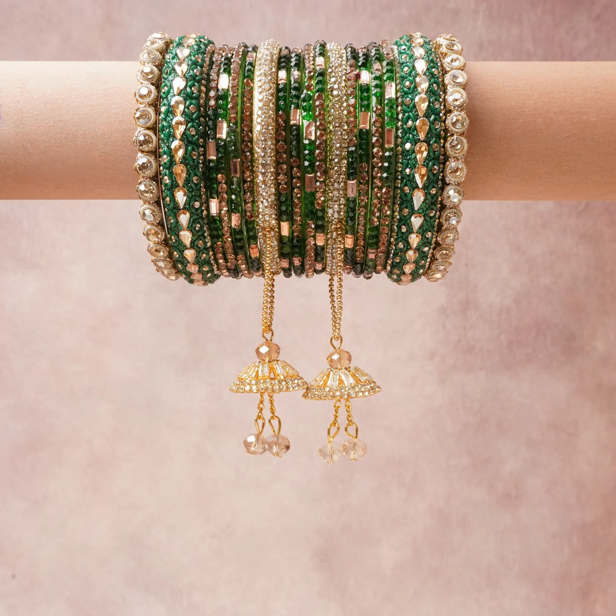 A commanding Deep Emerald Green anchors this beautiful set, enriched with accents of Clear Crystal, Champagne Gold, Rose Gold that add depth and dimension.

Featuring a striking composition of Gold-plated Base Metal, Glass, Rhinestones, Lacquer, this set carries intricate craftsmanship and strong presence. Grand in form, it is created for moments that deserve to be marked.